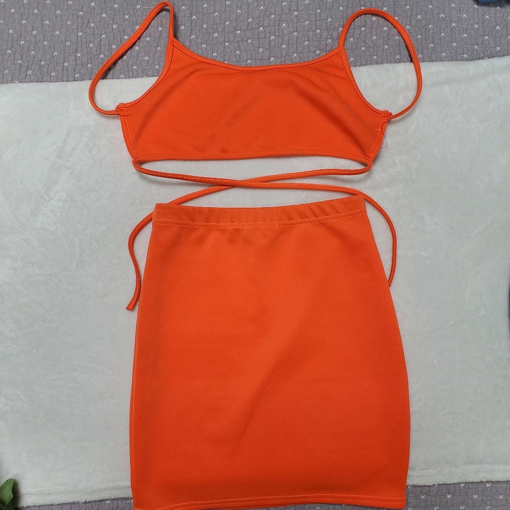 Pretty Little Thing body con skirt and top